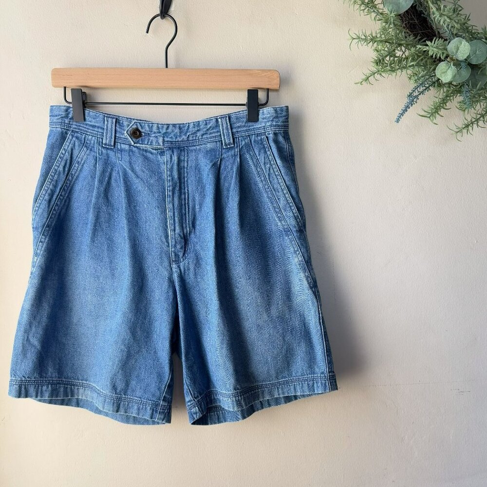 Vintage Women's 90s Baxter Medium Wash Blue Denim Shorts